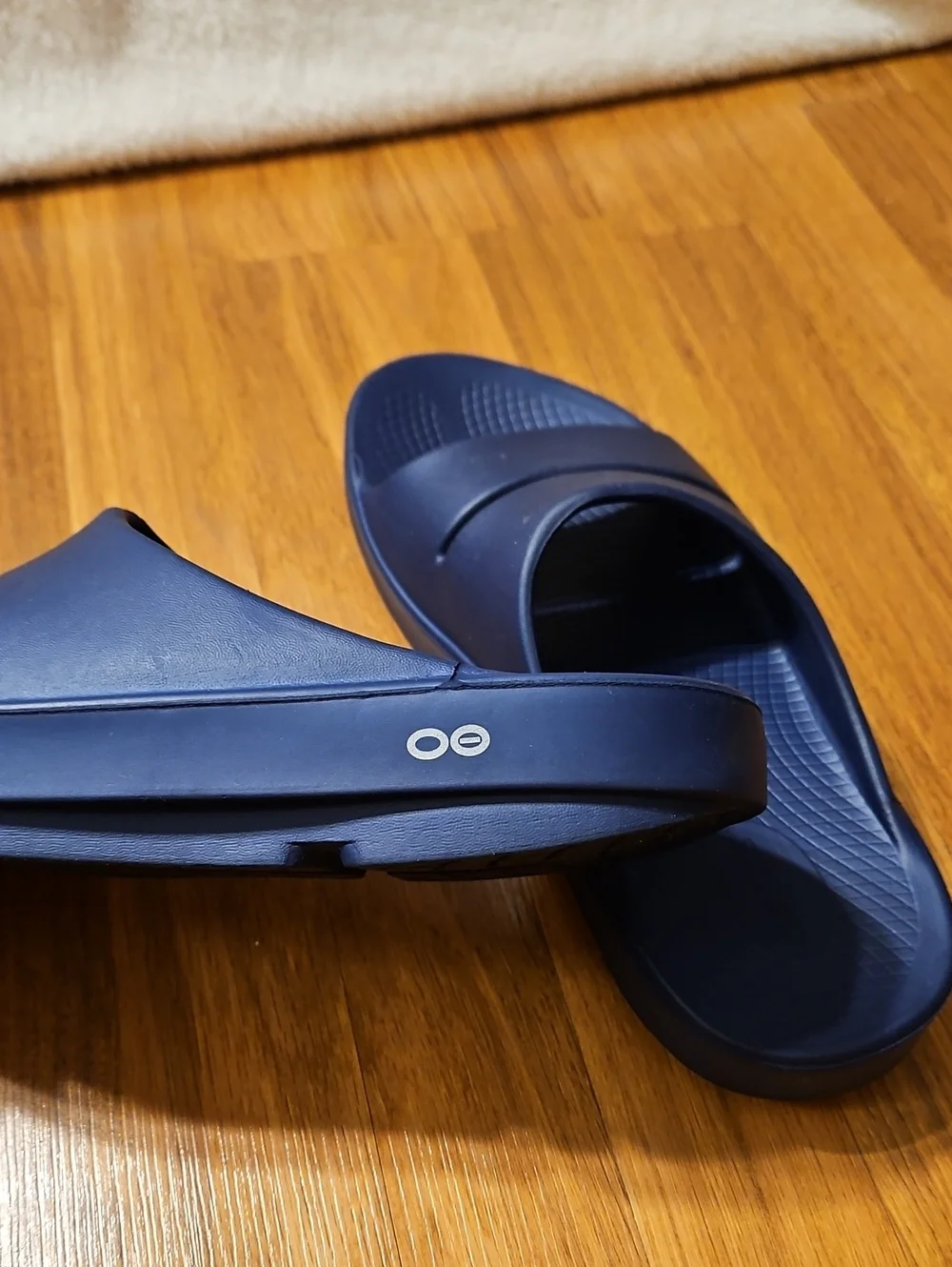Oofos Navy Slides Size 10 Men Or 12 Women